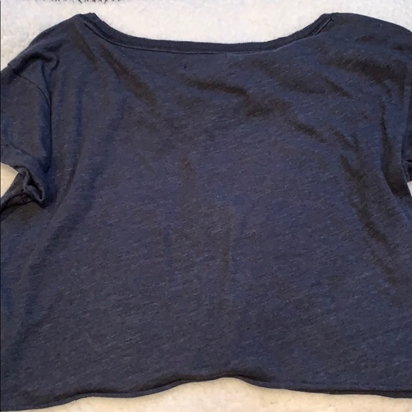 A&F rose graphic crop top - Picture 6 of 6